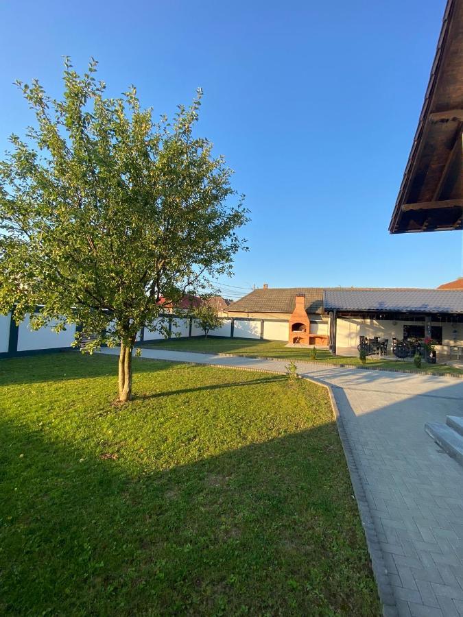 Casa Raira Barcani Exterior foto